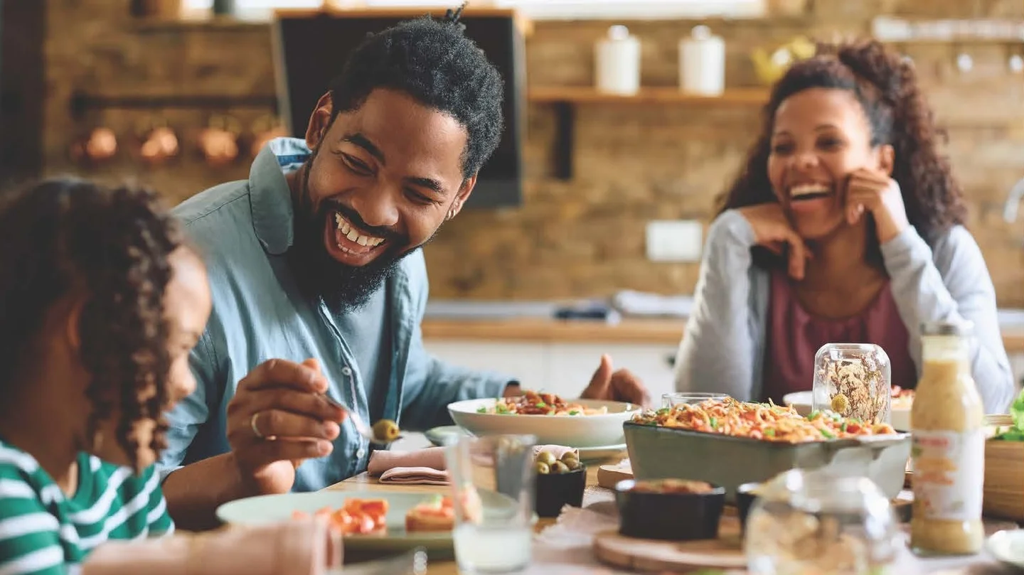Family eating lunch