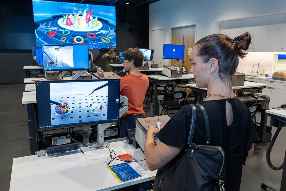 medical students learning in a simulation center