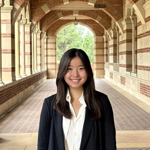 Headshot of Madison Bang